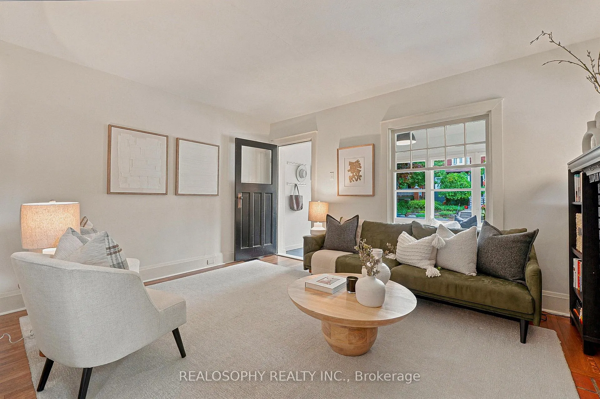 Photo 4 of 44 Gilmour Avenue, Toronto, High Park North — HOMEH