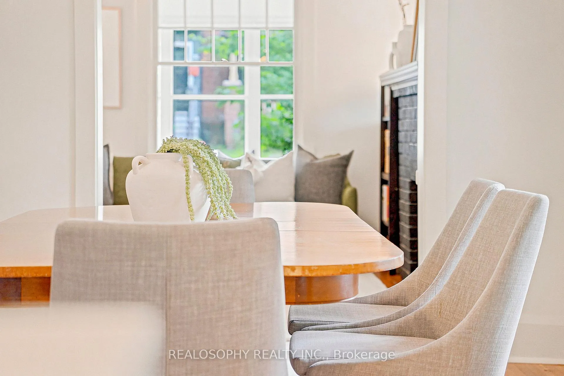 Photo 10 of 44 Gilmour Avenue, Toronto, High Park North — HOMEH