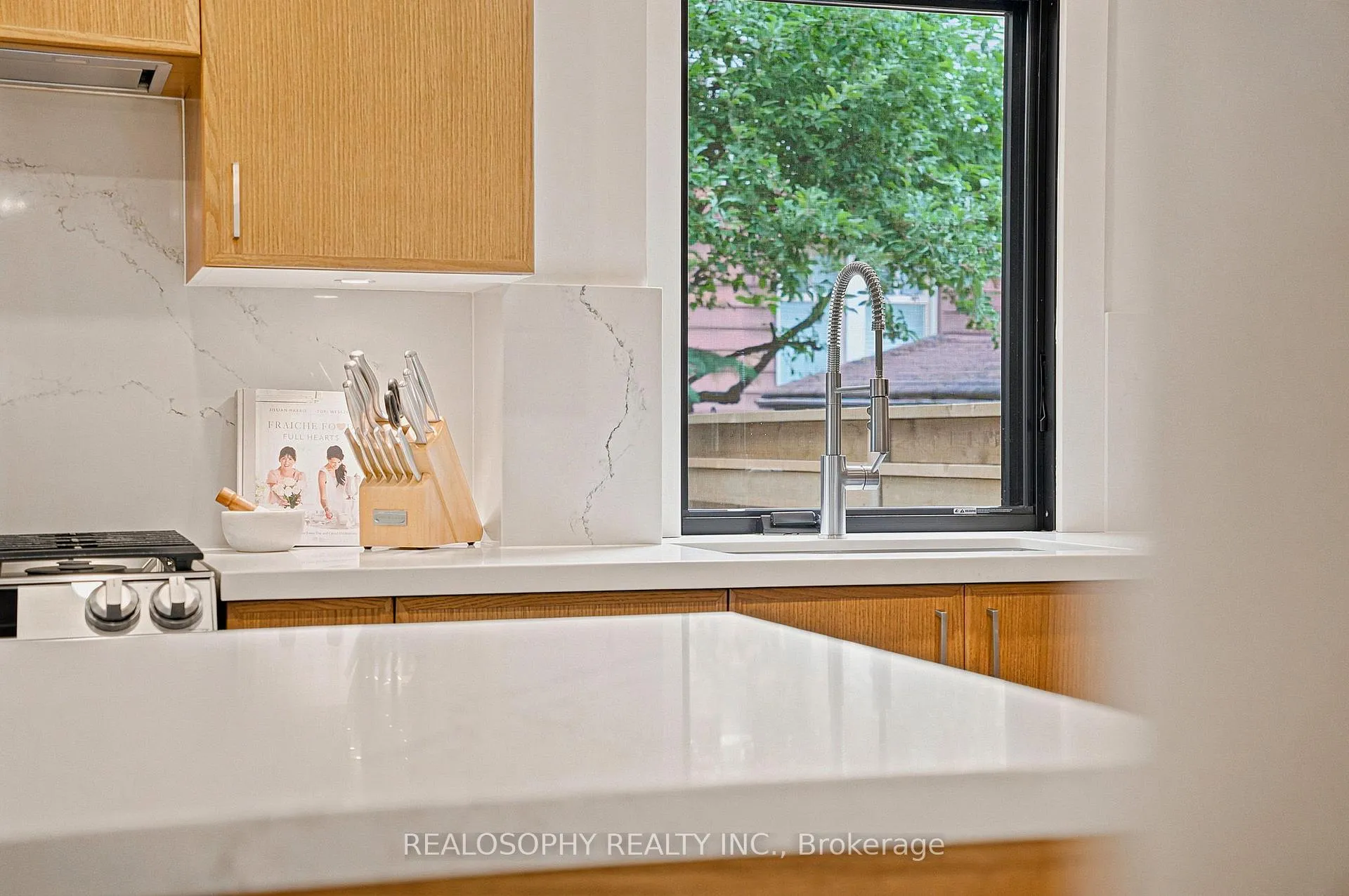 Photo 16 of 44 Gilmour Avenue, Toronto, High Park North — HOMEH
