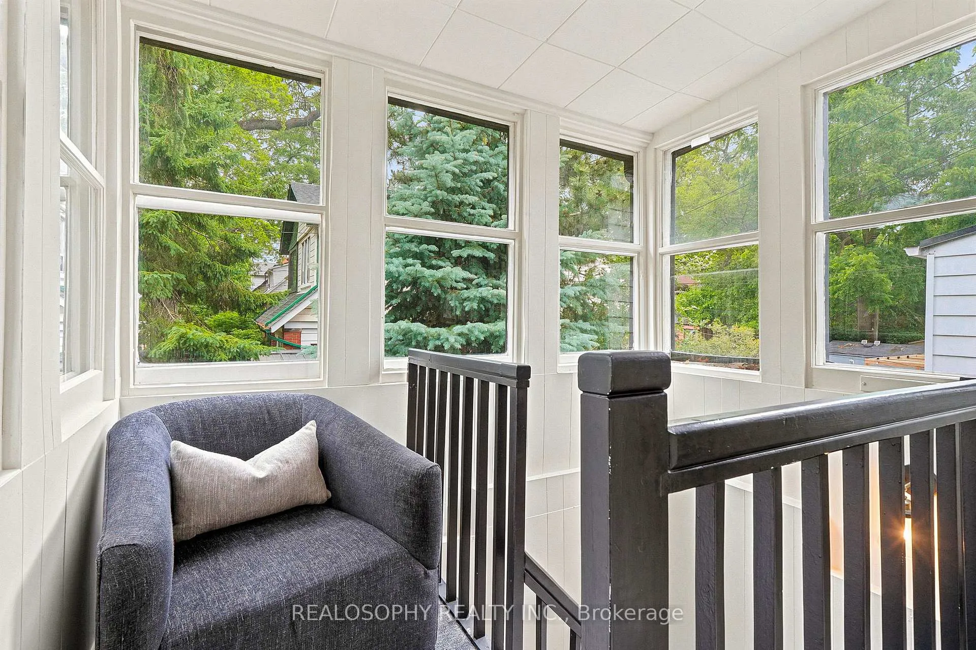 Photo 29 of 44 Gilmour Avenue, Toronto, High Park North — HOMEH