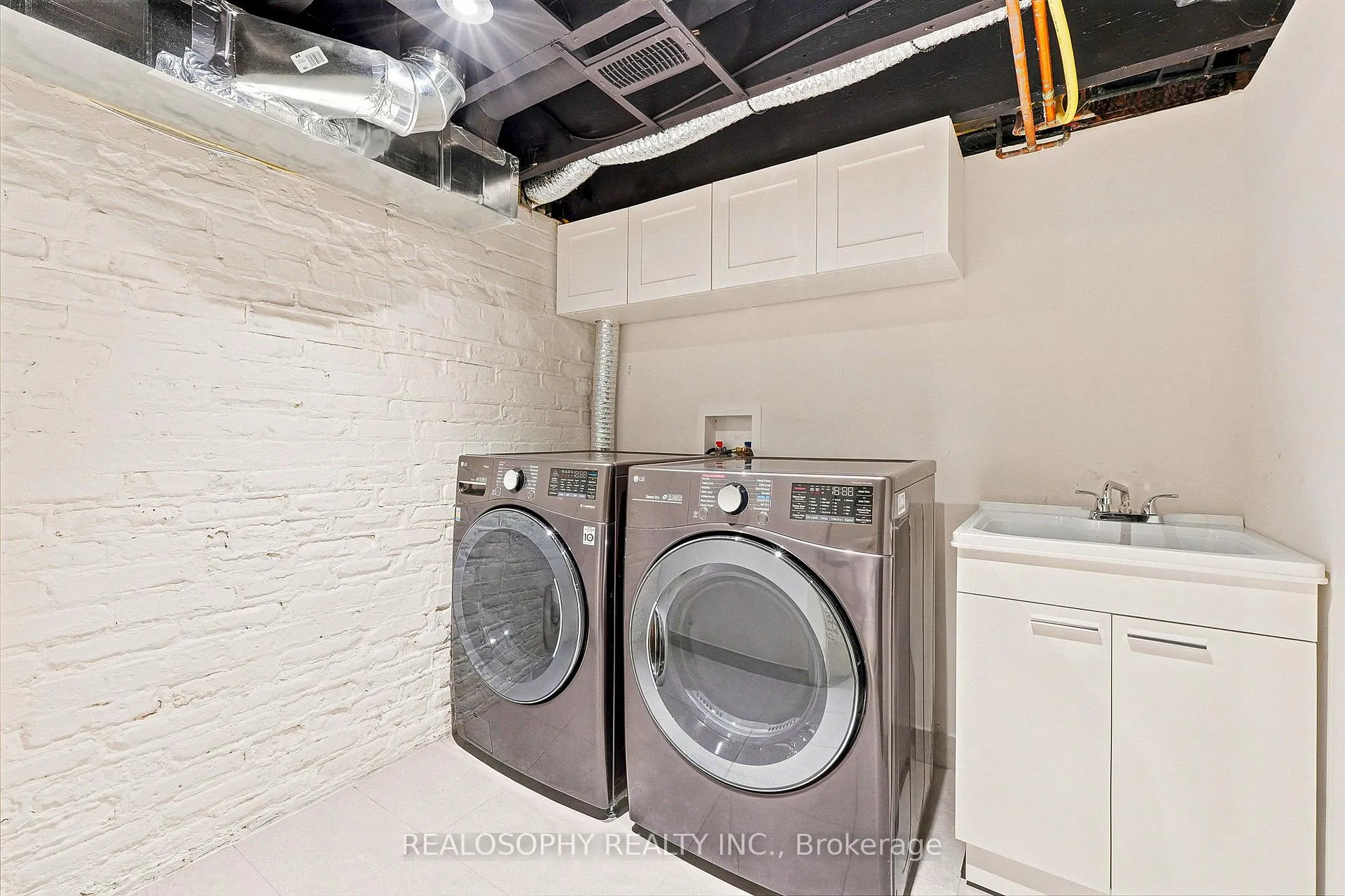 Photo 35 of 44 Gilmour Avenue, Toronto, High Park North — HOMEH