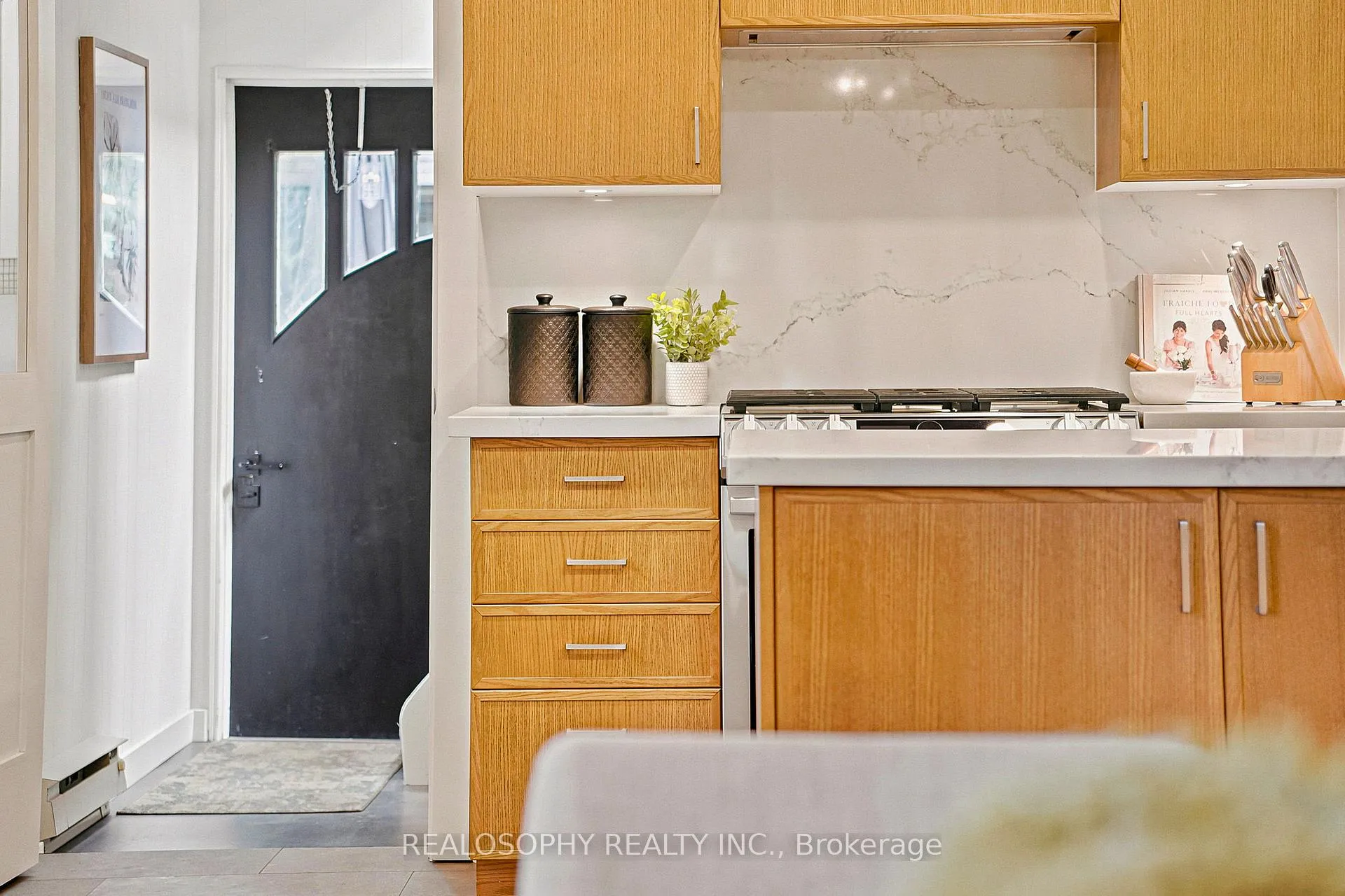 Photo 36 of 44 Gilmour Avenue, Toronto, High Park North — HOMEH