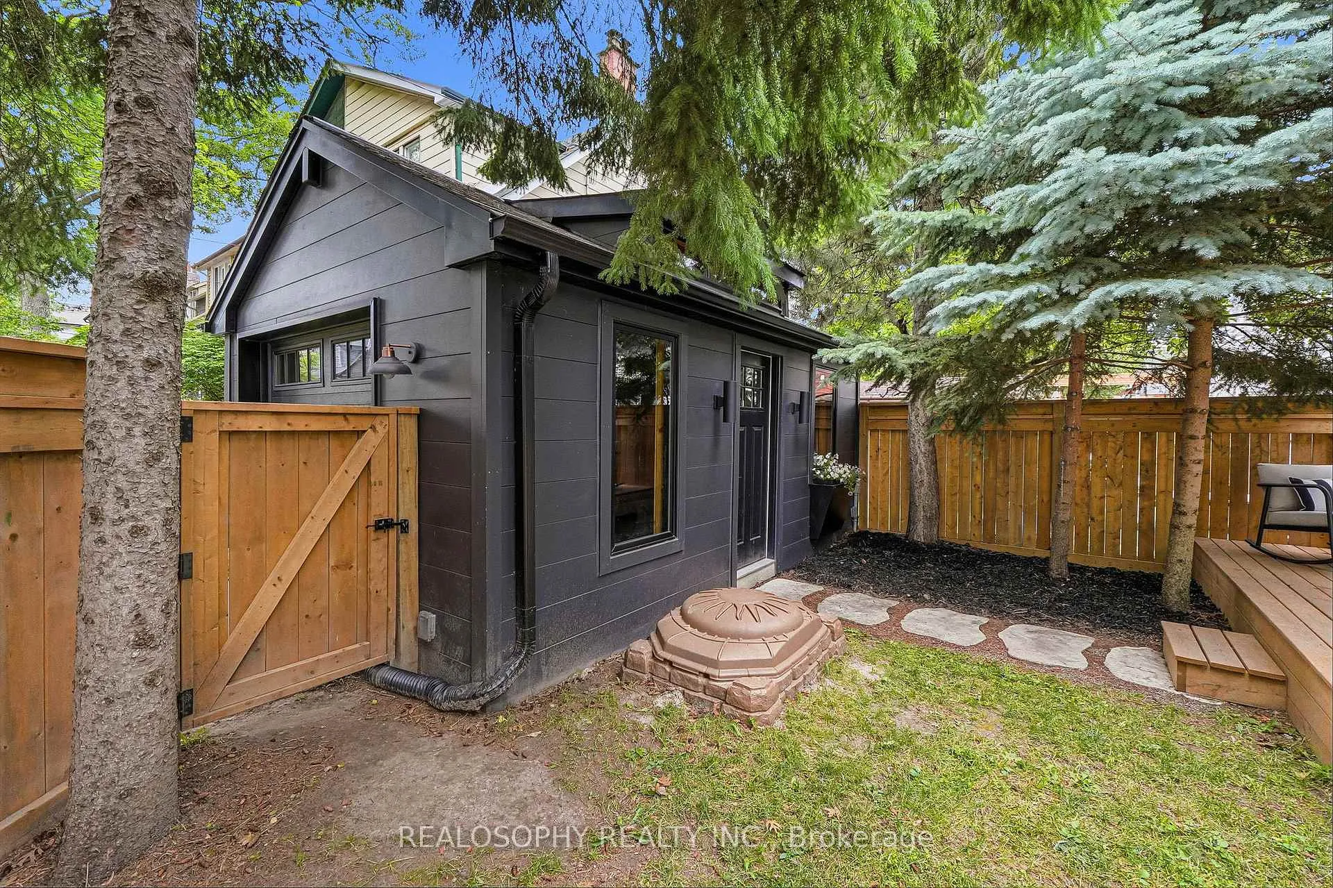 Photo 41 of 44 Gilmour Avenue, Toronto, High Park North — HOMEH