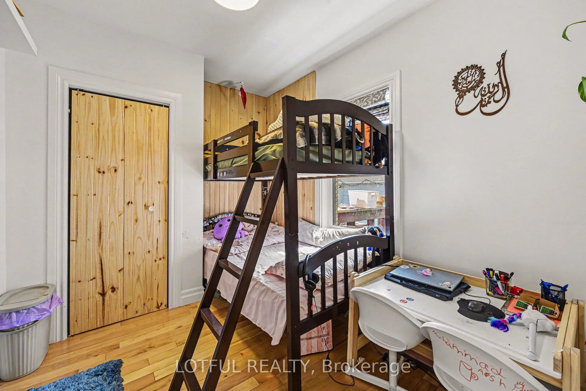 Photo 20 of 10 Cassidy Road, Ottawa, Lynwood Village — HOMEH