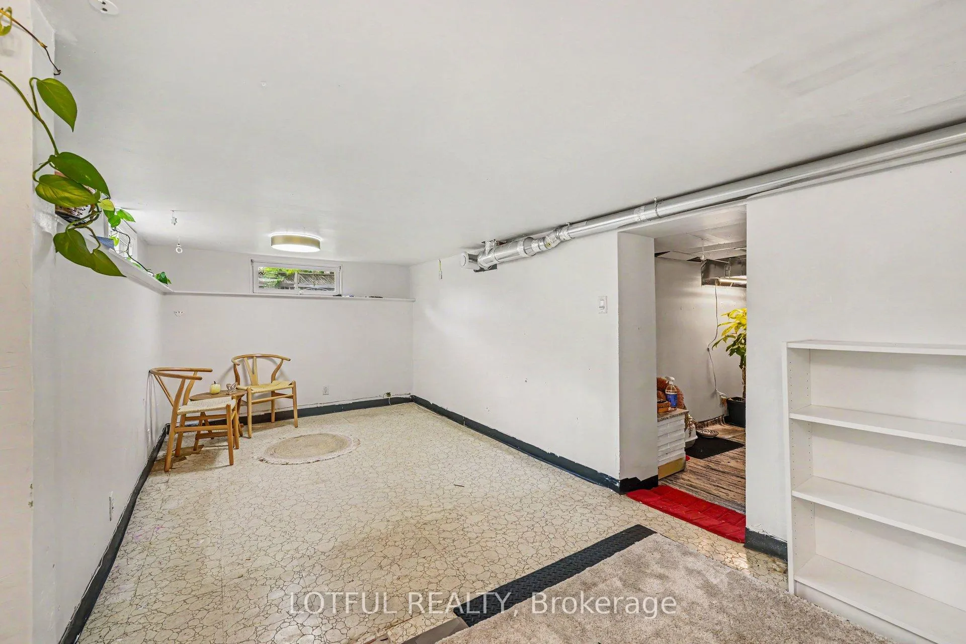 Photo 23 of 10 Cassidy Road, Ottawa, Lynwood Village — HOMEH