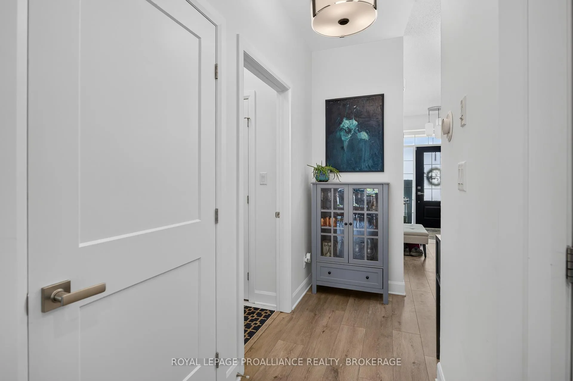 Photo 7 of 1532 Scarlet Street, Kingston, Kingston East (Incl Barret Crt) — HOMEH