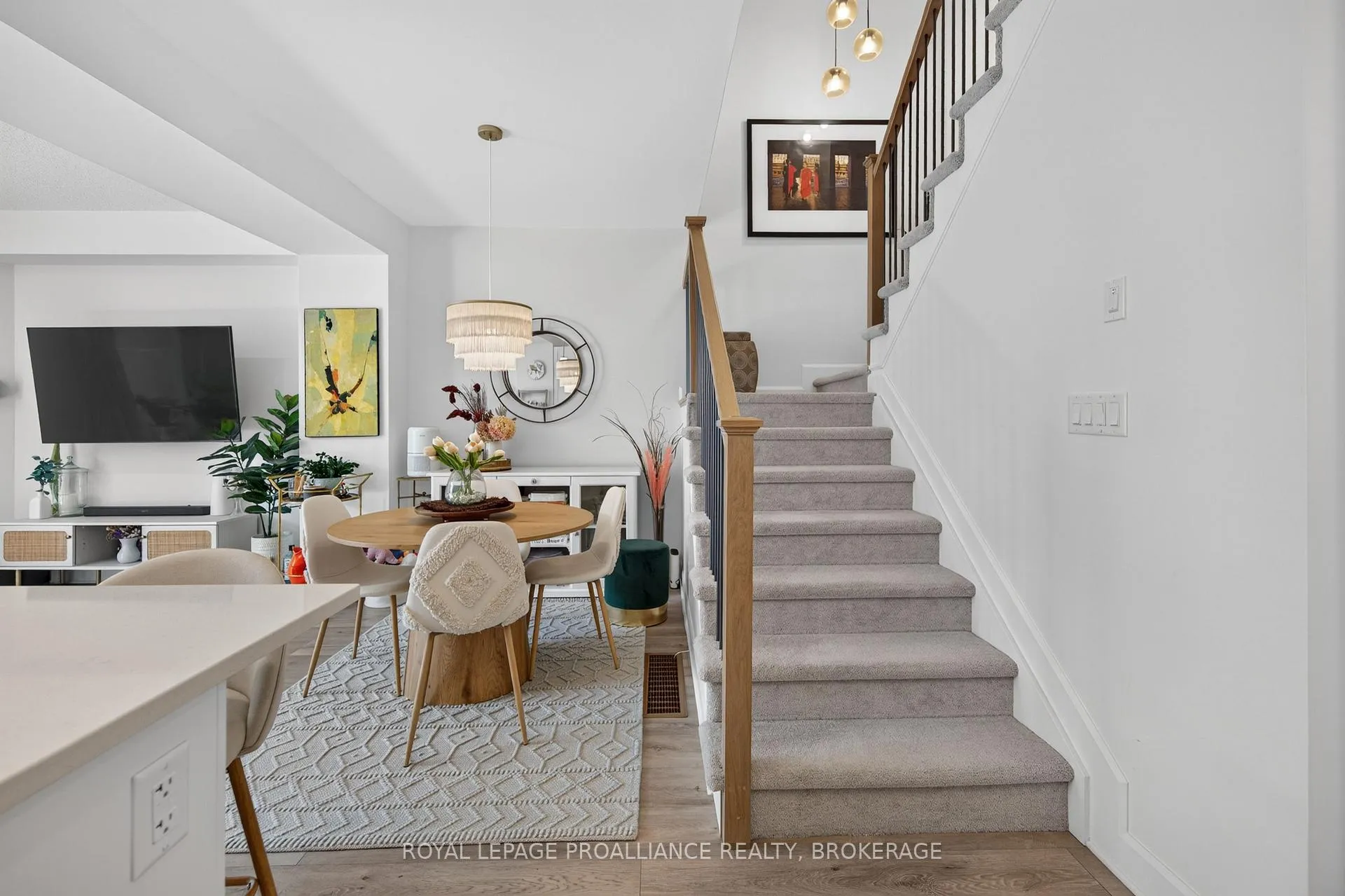 Photo 14 of 1532 Scarlet Street, Kingston, Kingston East (Incl Barret Crt) — HOMEH