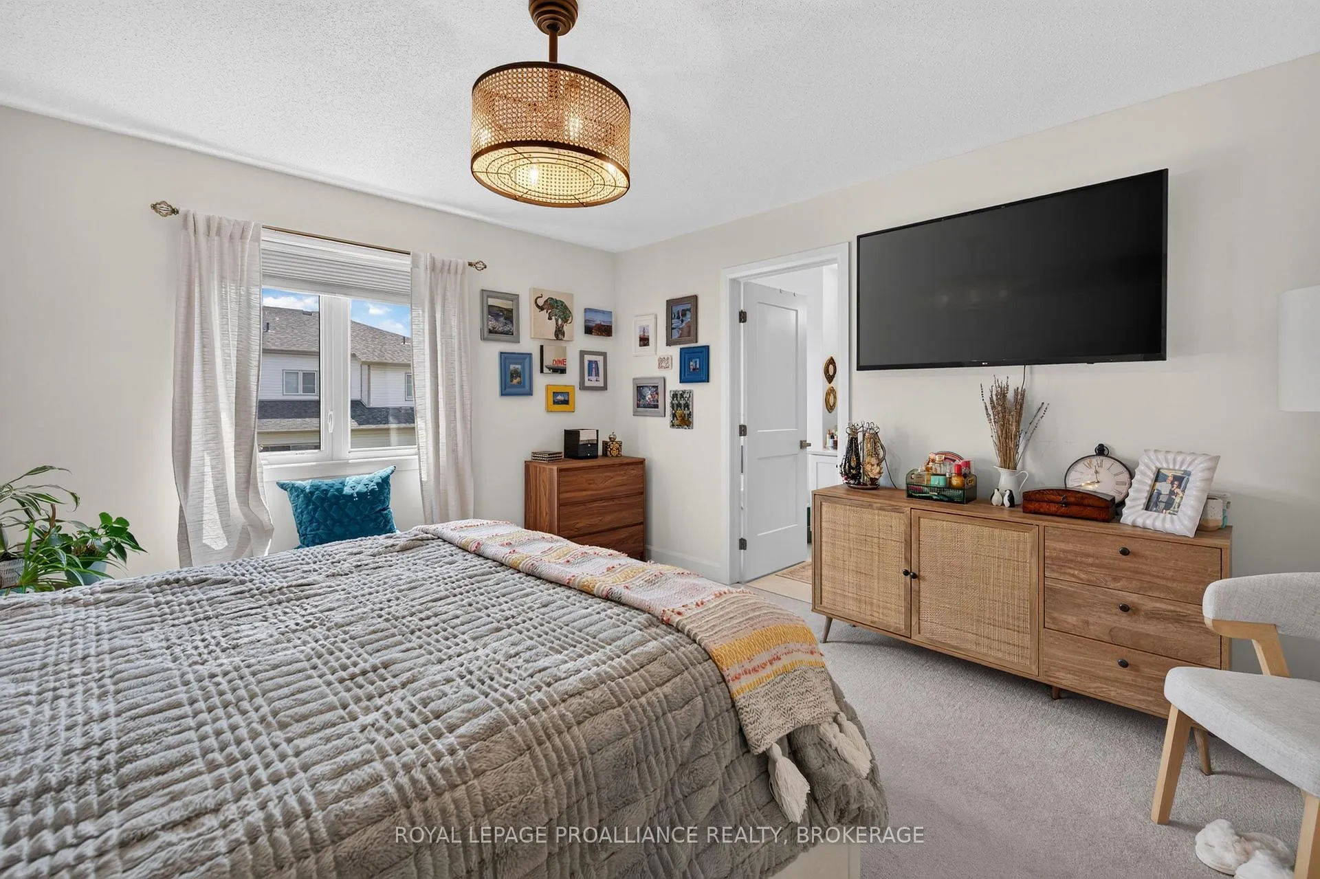Photo 18 of 1532 Scarlet Street, Kingston, Kingston East (Incl Barret Crt) — HOMEH