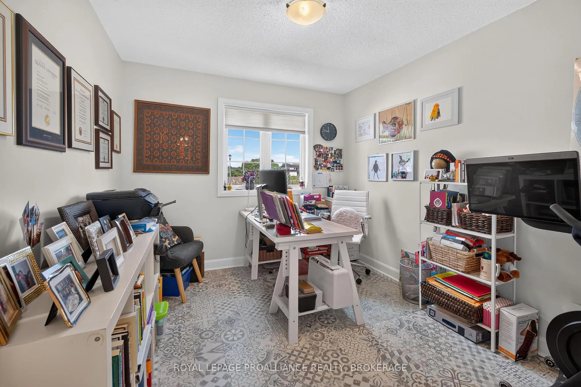 Photo 25 of 1532 Scarlet Street, Kingston, Kingston East (Incl Barret Crt) — HOMEH