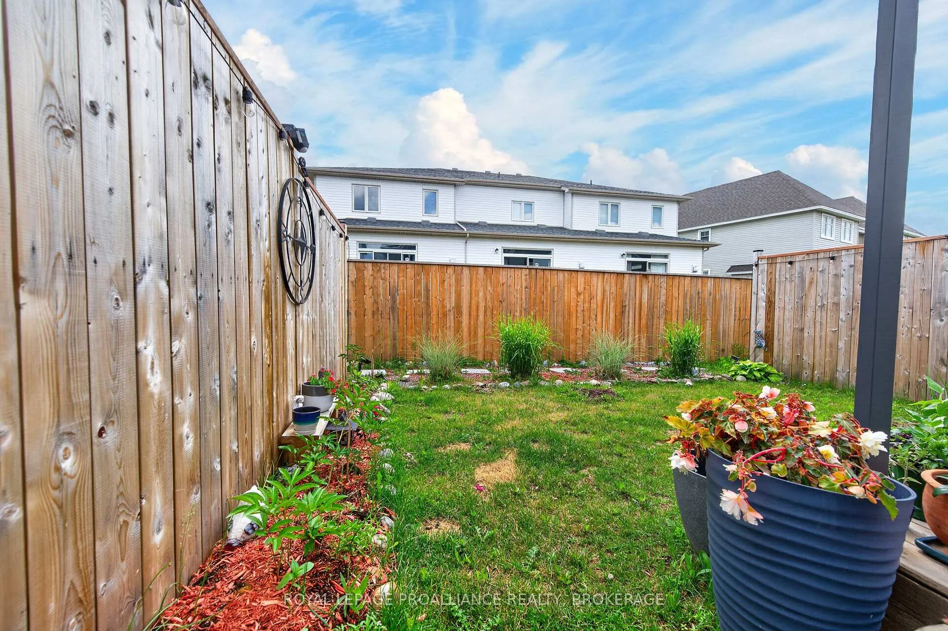 Photo 31 of 1532 Scarlet Street, Kingston, Kingston East (Incl Barret Crt) — HOMEH
