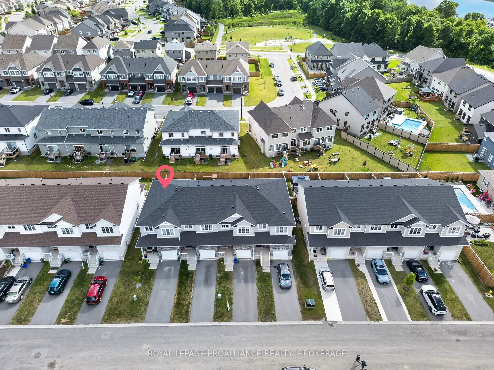 Photo 33 of 1532 Scarlet Street, Kingston, Kingston East (Incl Barret Crt) — HOMEH