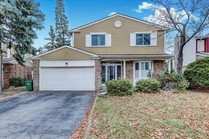 Front of 23 Longbow Square