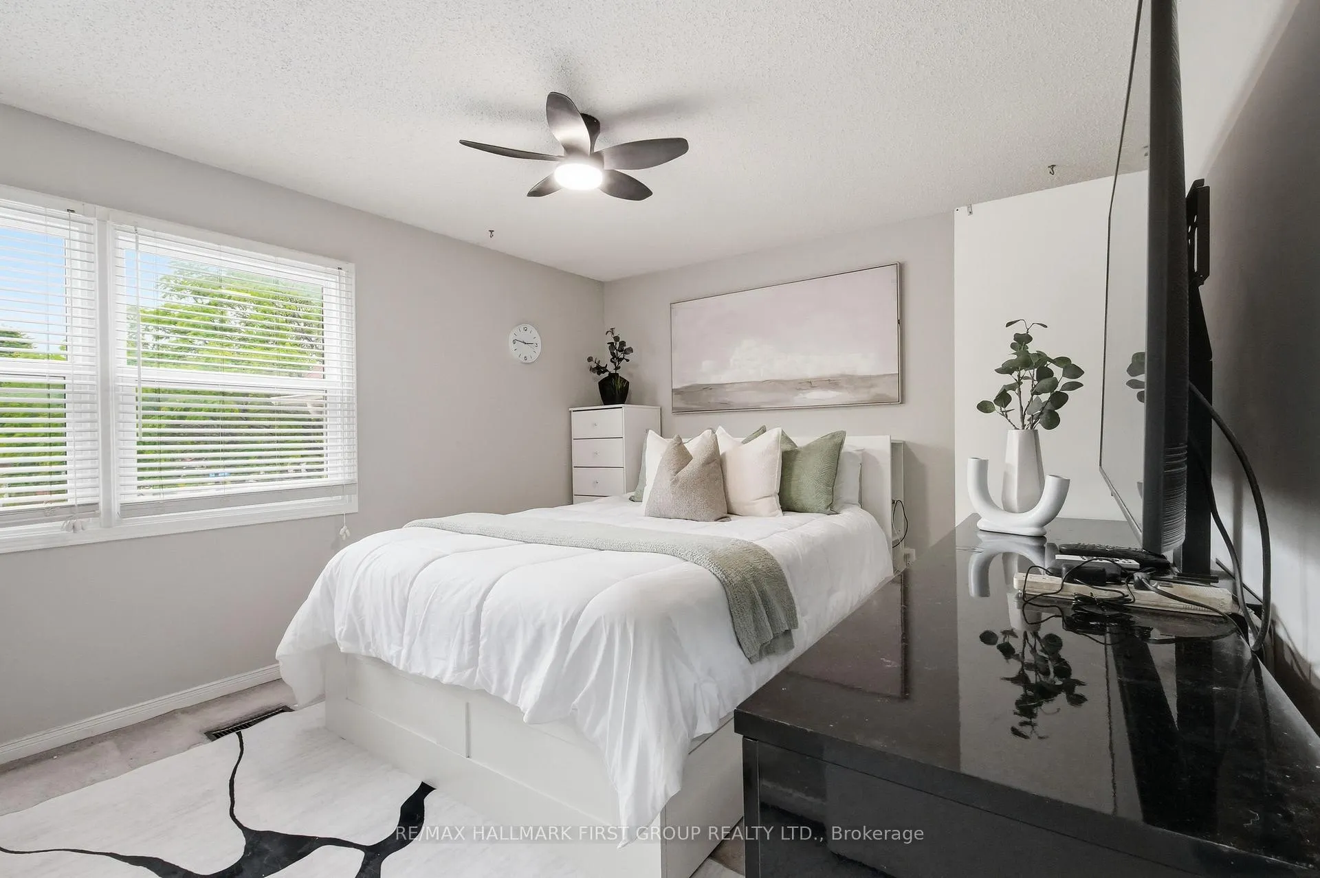 Photo 15 of 73 Hughes Crescent, Ajax, Central — HOMEH