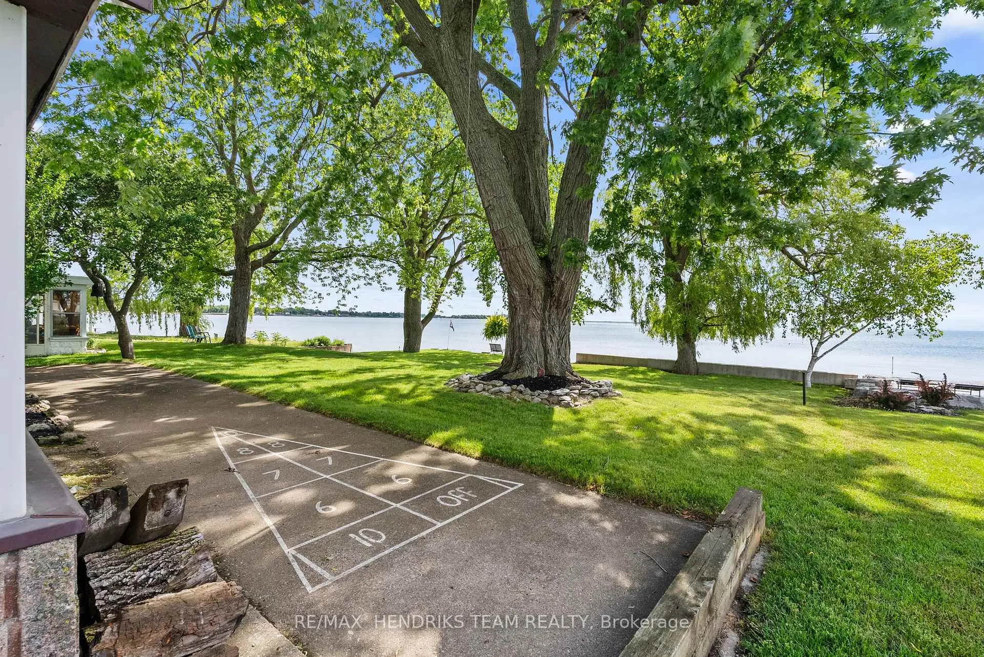 Photo 1 of 11273 Harbourview Road, Wainfleet, Lakeshore — HOMEH