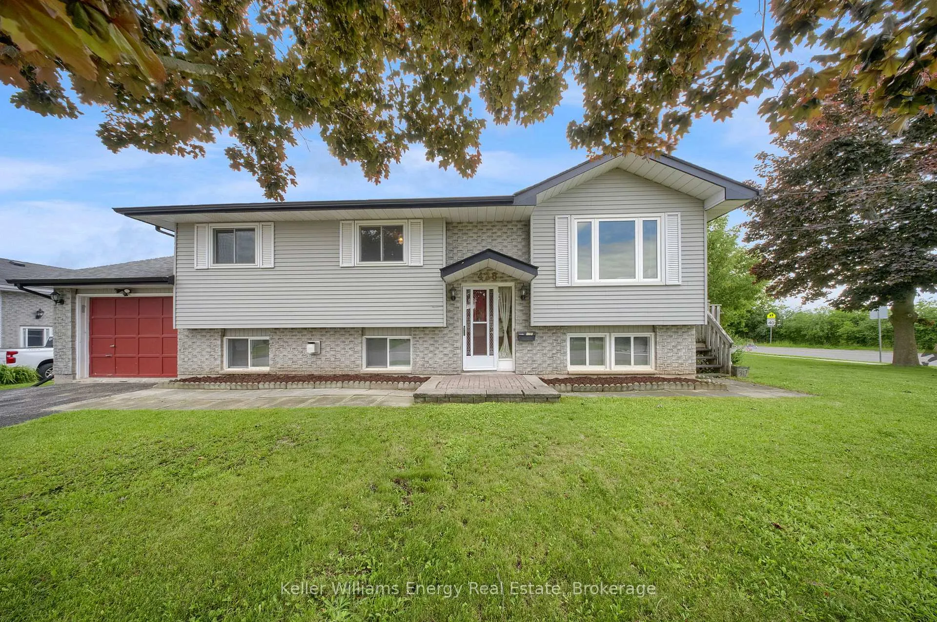 Photo 1 of 428 Otonabee Drive, Peterborough, Ashburnham Ward 4 — HOMEH