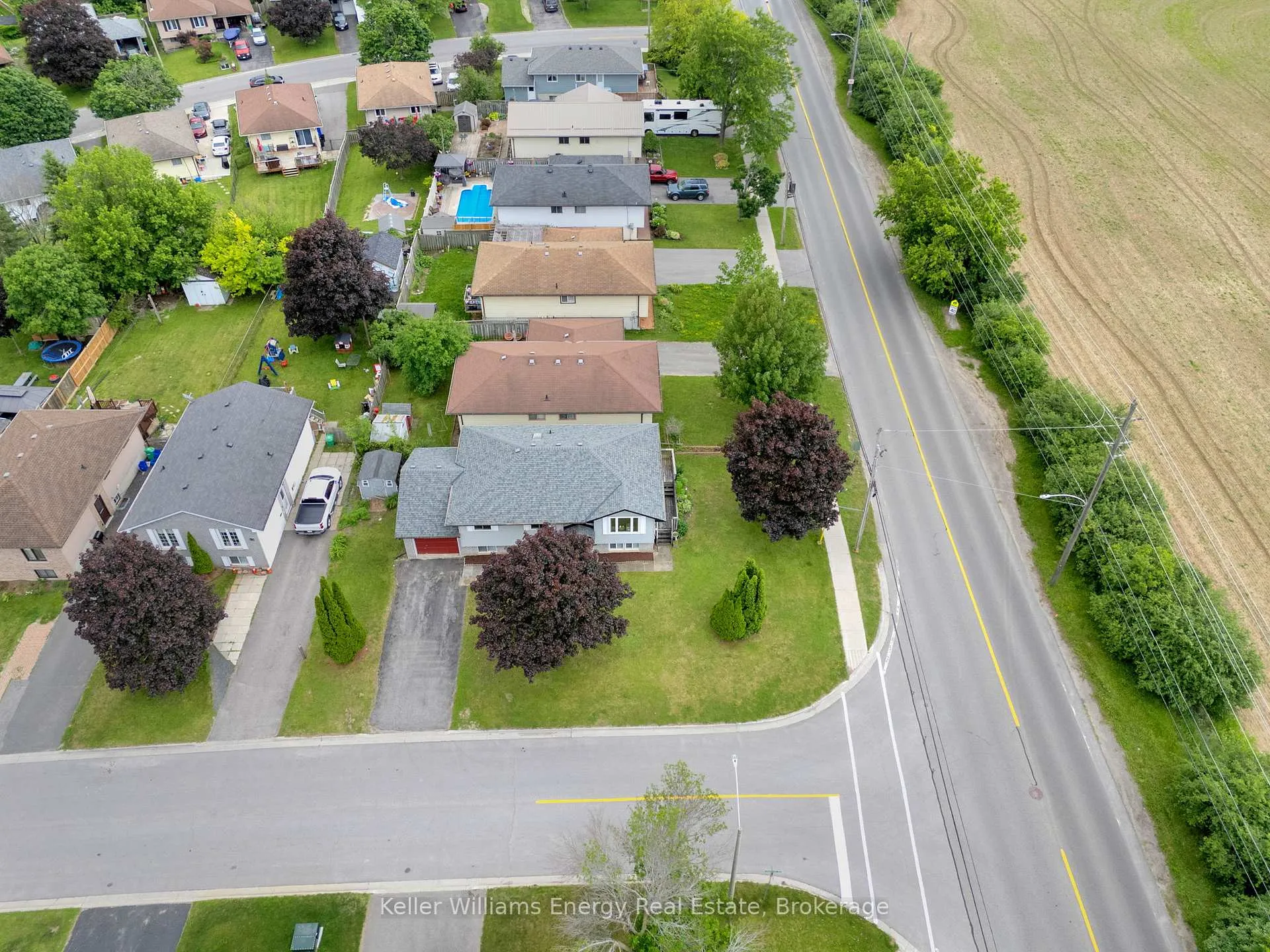 Photo 7 of 428 Otonabee Drive, Peterborough, Ashburnham Ward 4 — HOMEH
