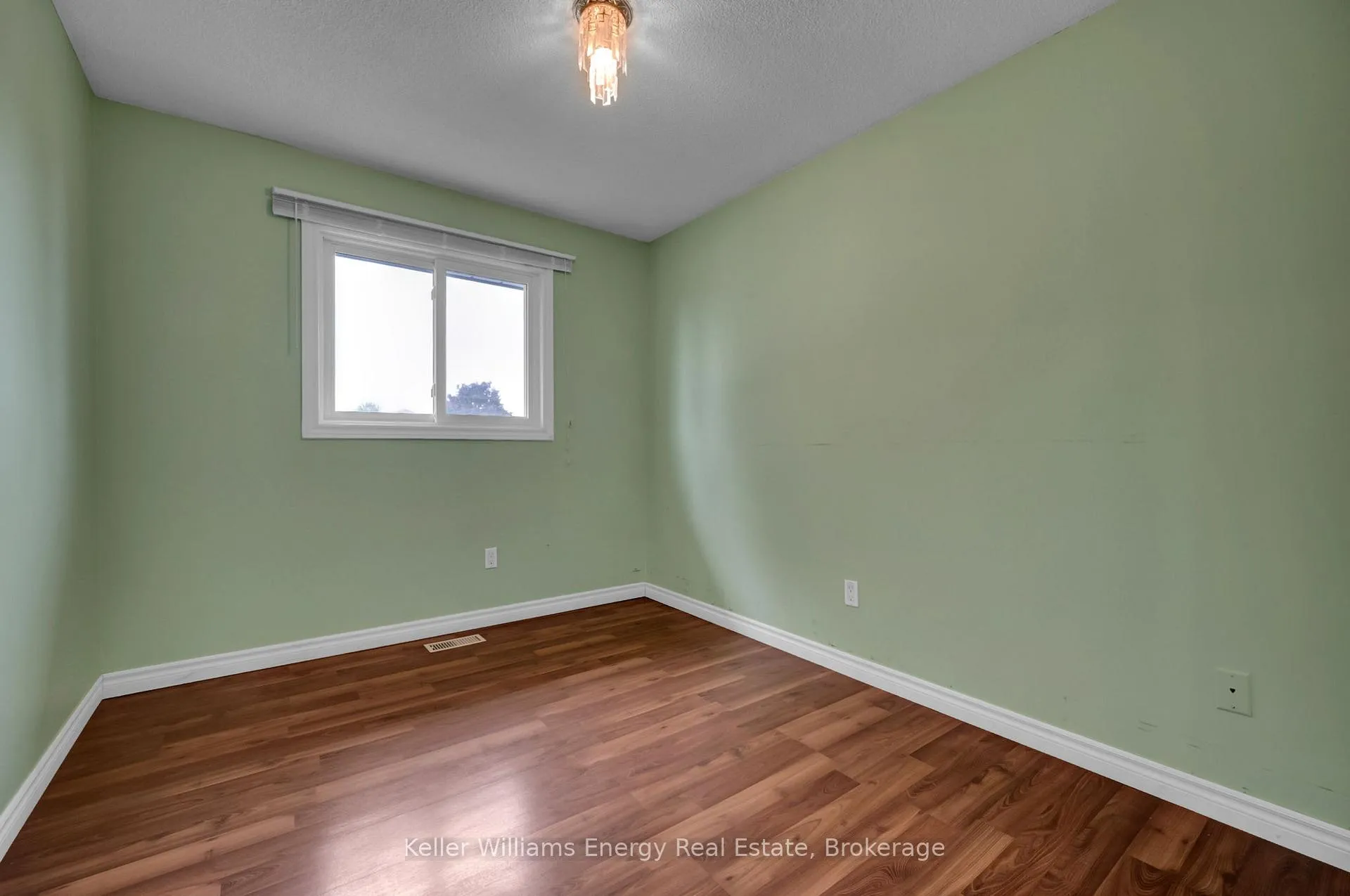 Photo 25 of 428 Otonabee Drive, Peterborough, Ashburnham Ward 4 — HOMEH