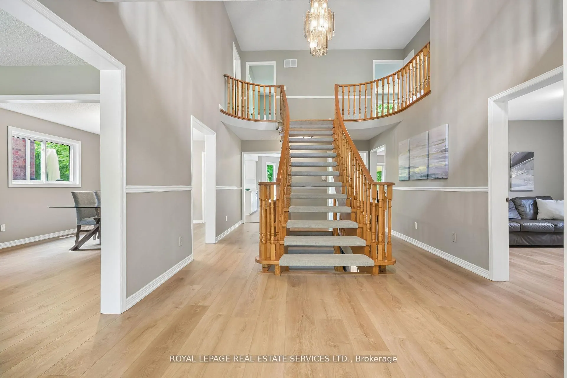 Photo 4 of 1262 Old Colony Road, Oakville, Glen Abbey — HOMEH