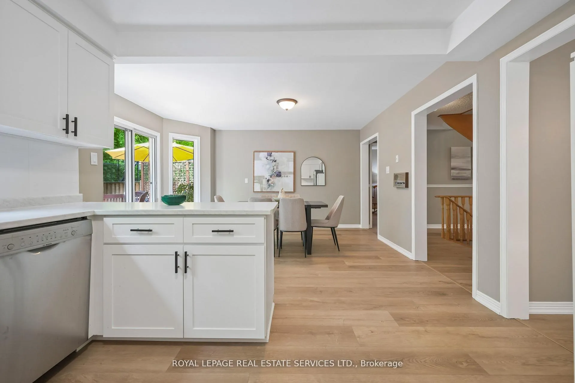 Photo 14 of 1262 Old Colony Road, Oakville, Glen Abbey — HOMEH