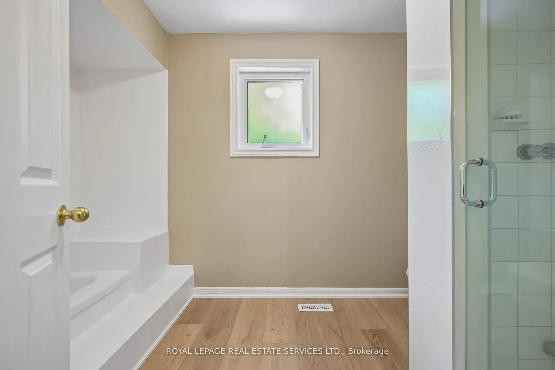 Photo 23 of 1262 Old Colony Road, Oakville, Glen Abbey — HOMEH