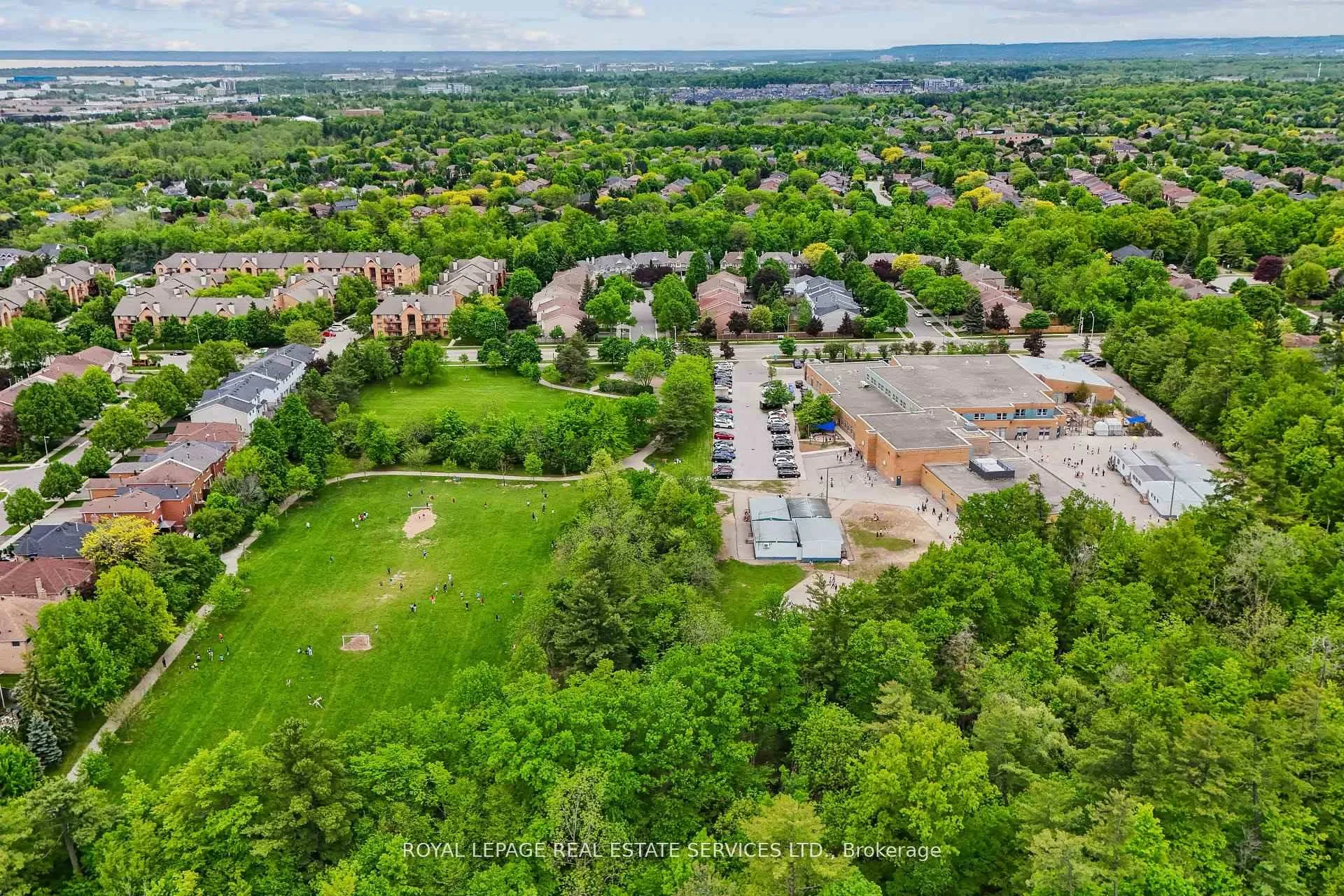 Photo 39 of 1262 Old Colony Road, Oakville, Glen Abbey — HOMEH