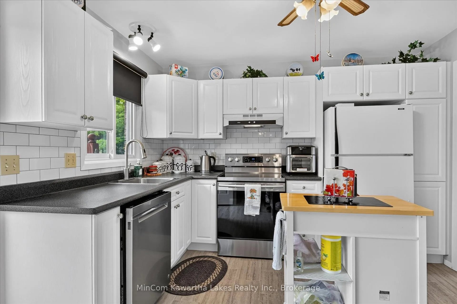 Photo 10 of 1891 Croftdale Crescent, Peterborough, Monaghan Ward 2 — HOMEH