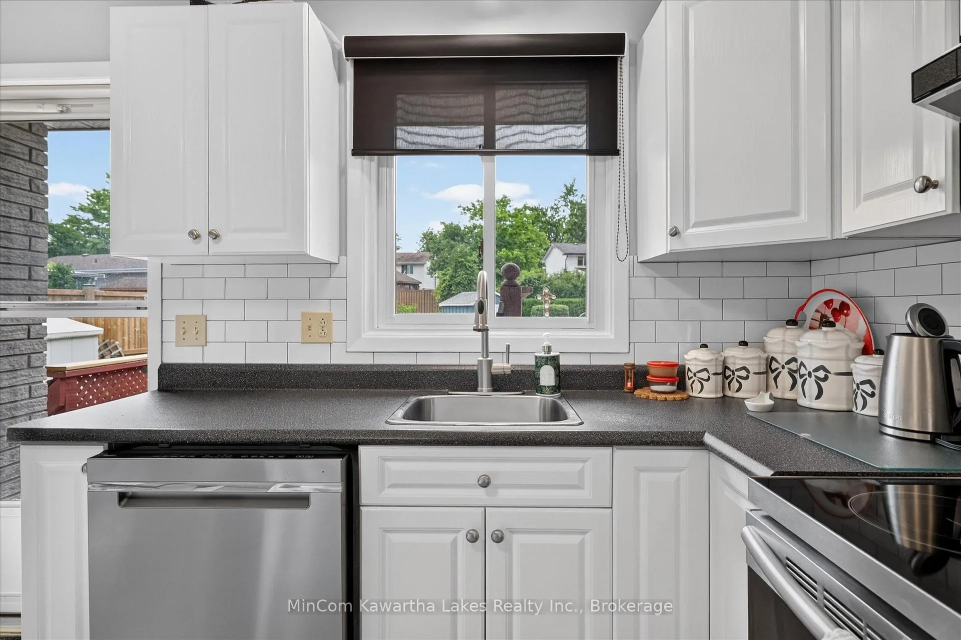 Photo 11 of 1891 Croftdale Crescent, Peterborough, Monaghan Ward 2 — HOMEH
