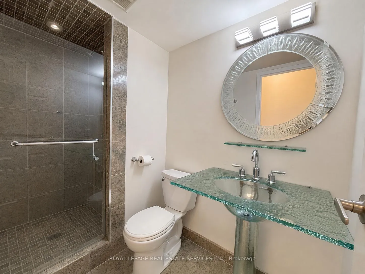 Photo 11 of Unit 1718, 25 The Esplanade, Toronto, Waterfront Communities — HOMEH