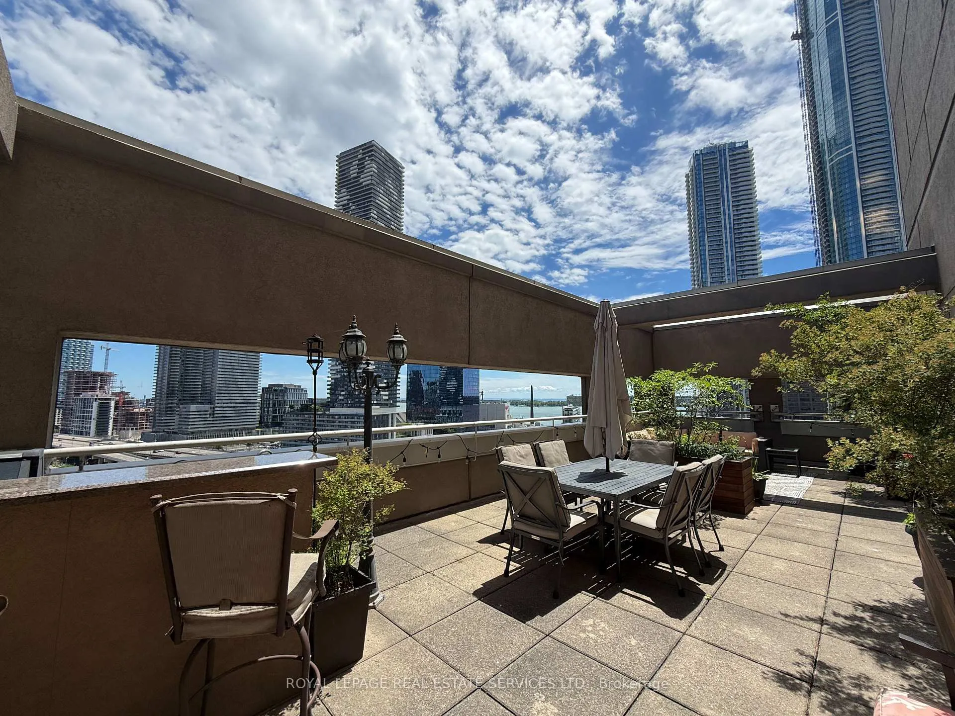 Photo 16 of Unit 1718, 25 The Esplanade, Toronto, Waterfront Communities — HOMEH