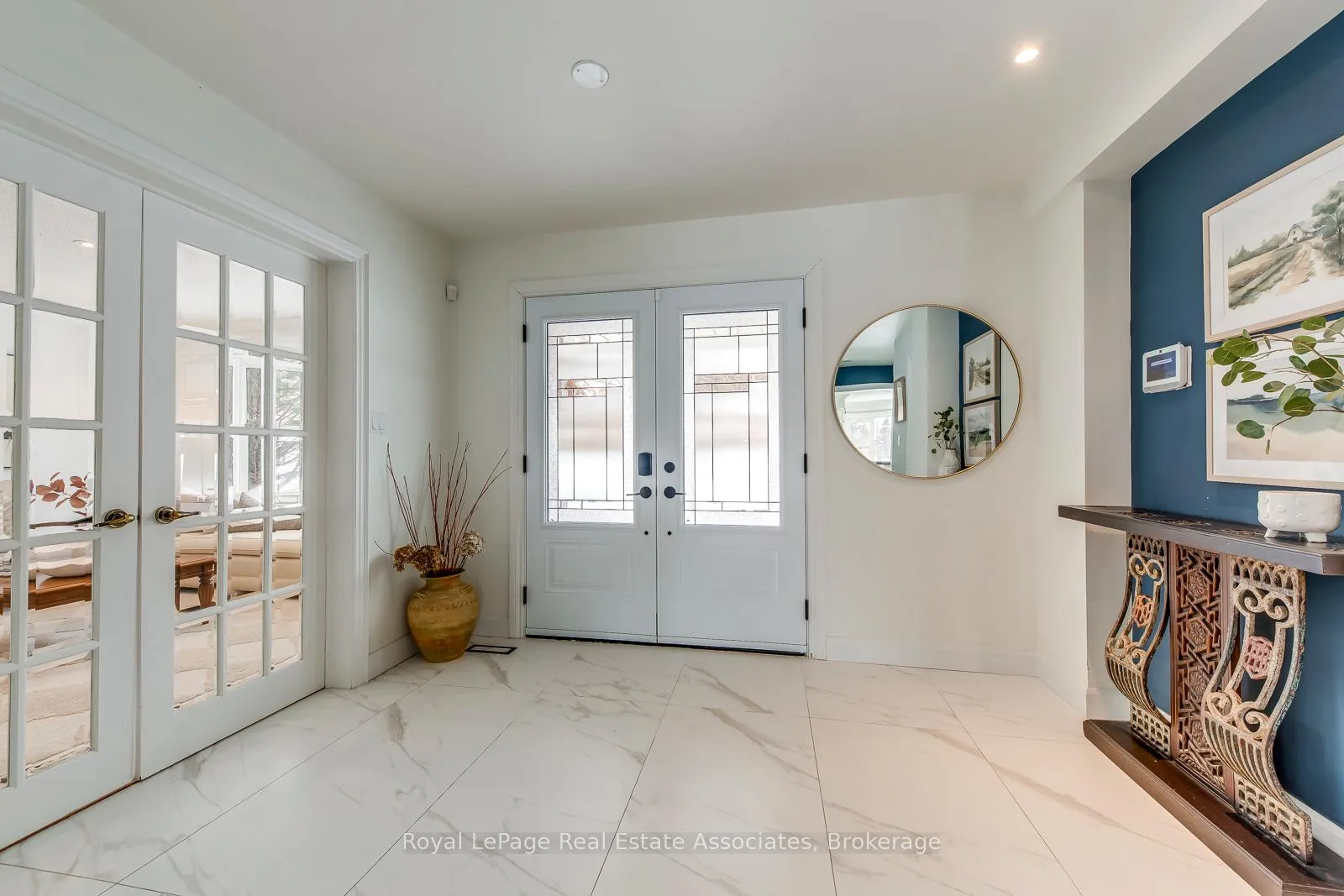 Photo 15 of 5 Huttonville Drive, Brampton, Huttonville — HOMEH
