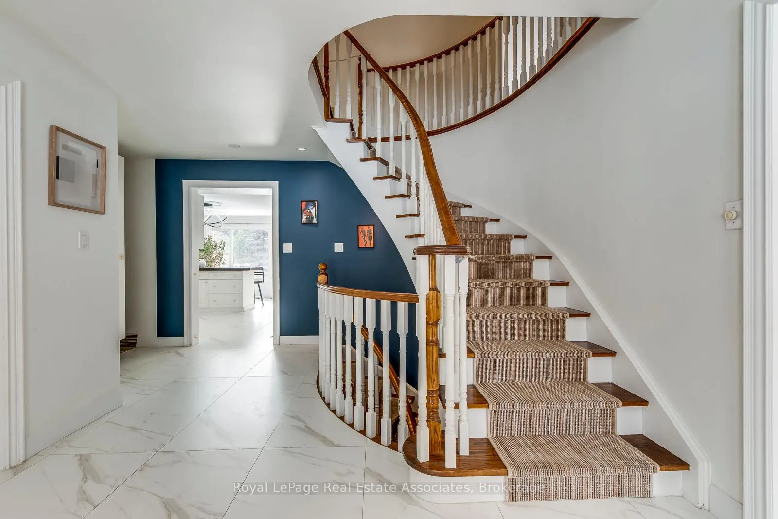 Photo 26 of 5 Huttonville Drive, Brampton, Huttonville — HOMEH
