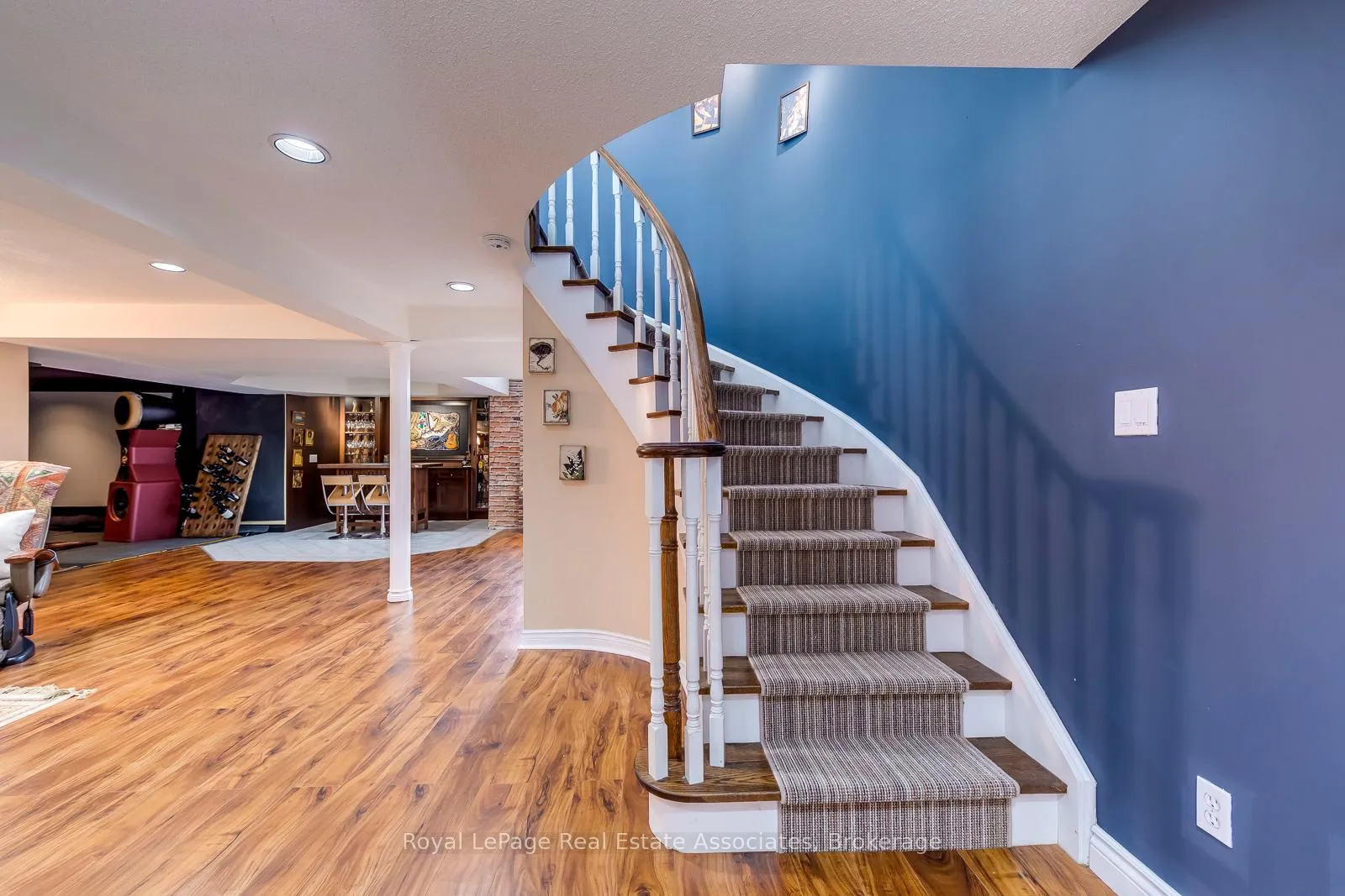 Photo 34 of 5 Huttonville Drive, Brampton, Huttonville — HOMEH