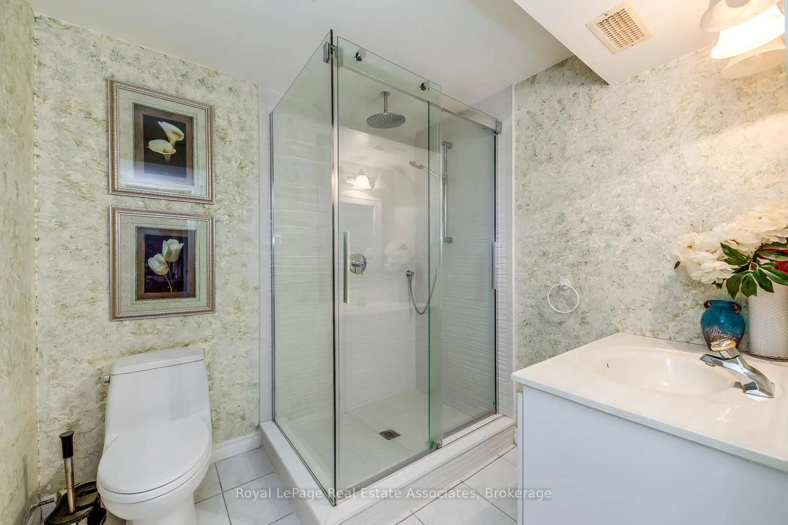Photo 40 of 5 Huttonville Drive, Brampton, Huttonville — HOMEH