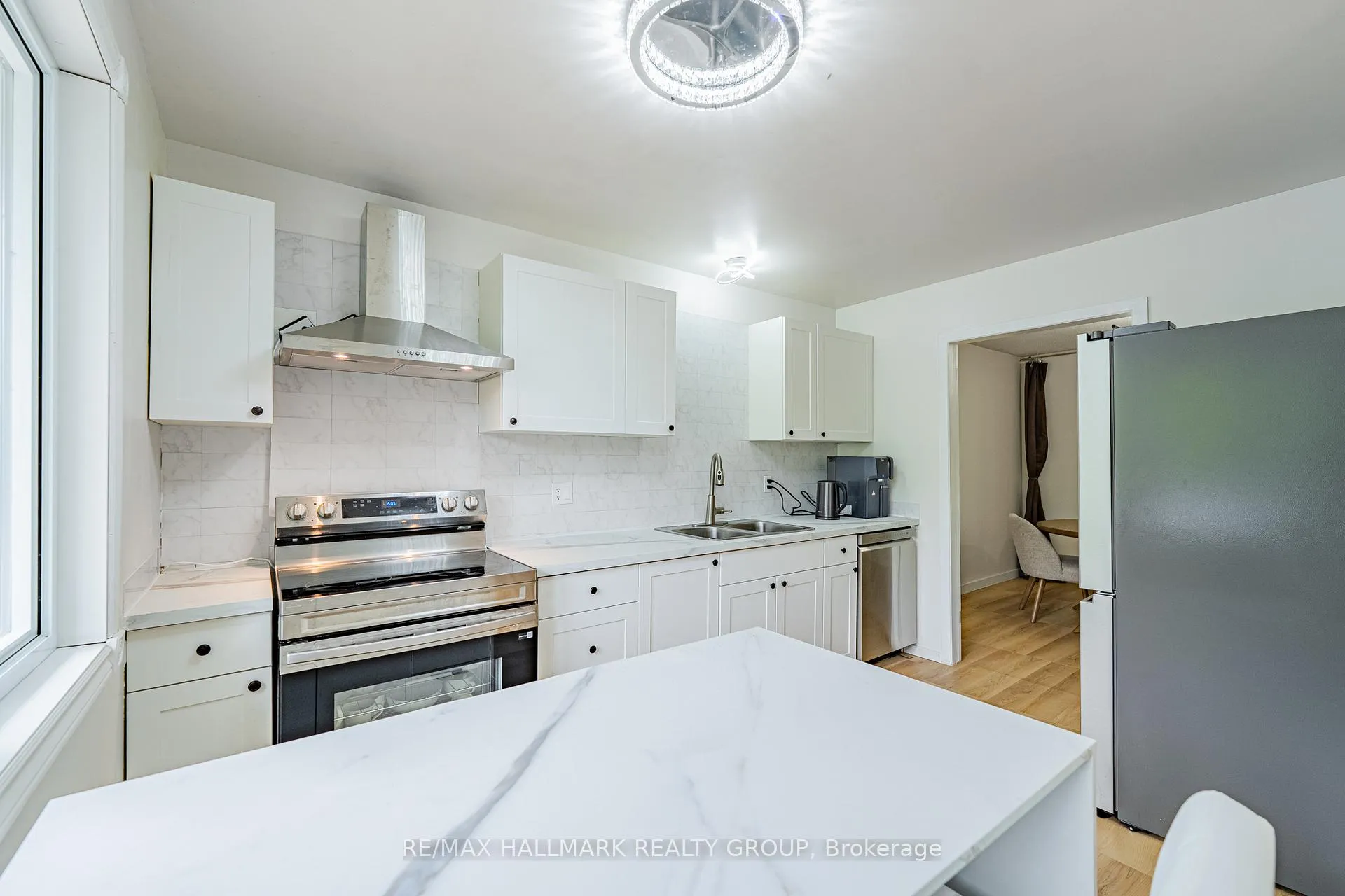 Photo 8 of 3319 Kodiak Street, Ottawa, South Keys — HOMEH