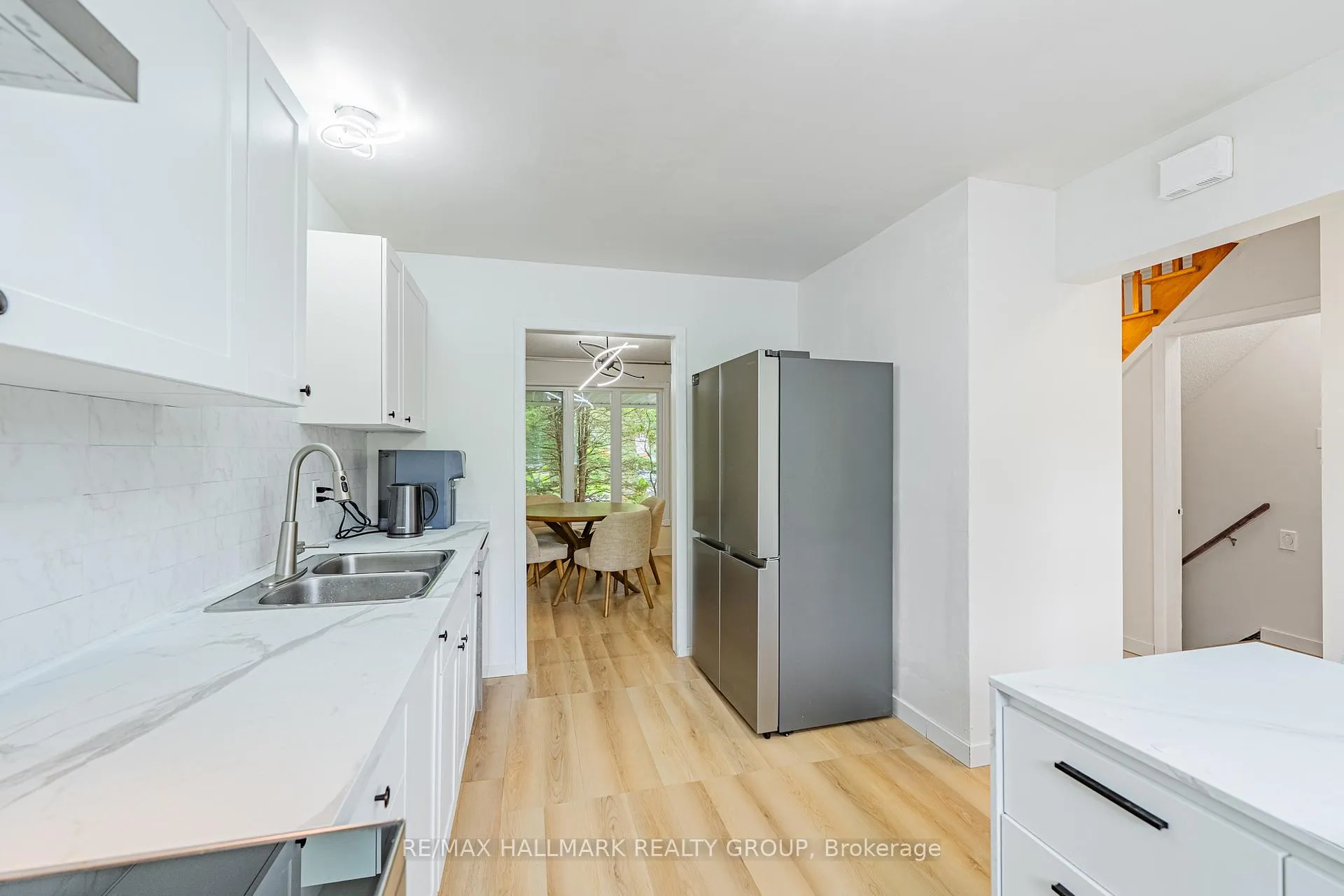 Photo 9 of 3319 Kodiak Street, Ottawa, South Keys — HOMEH