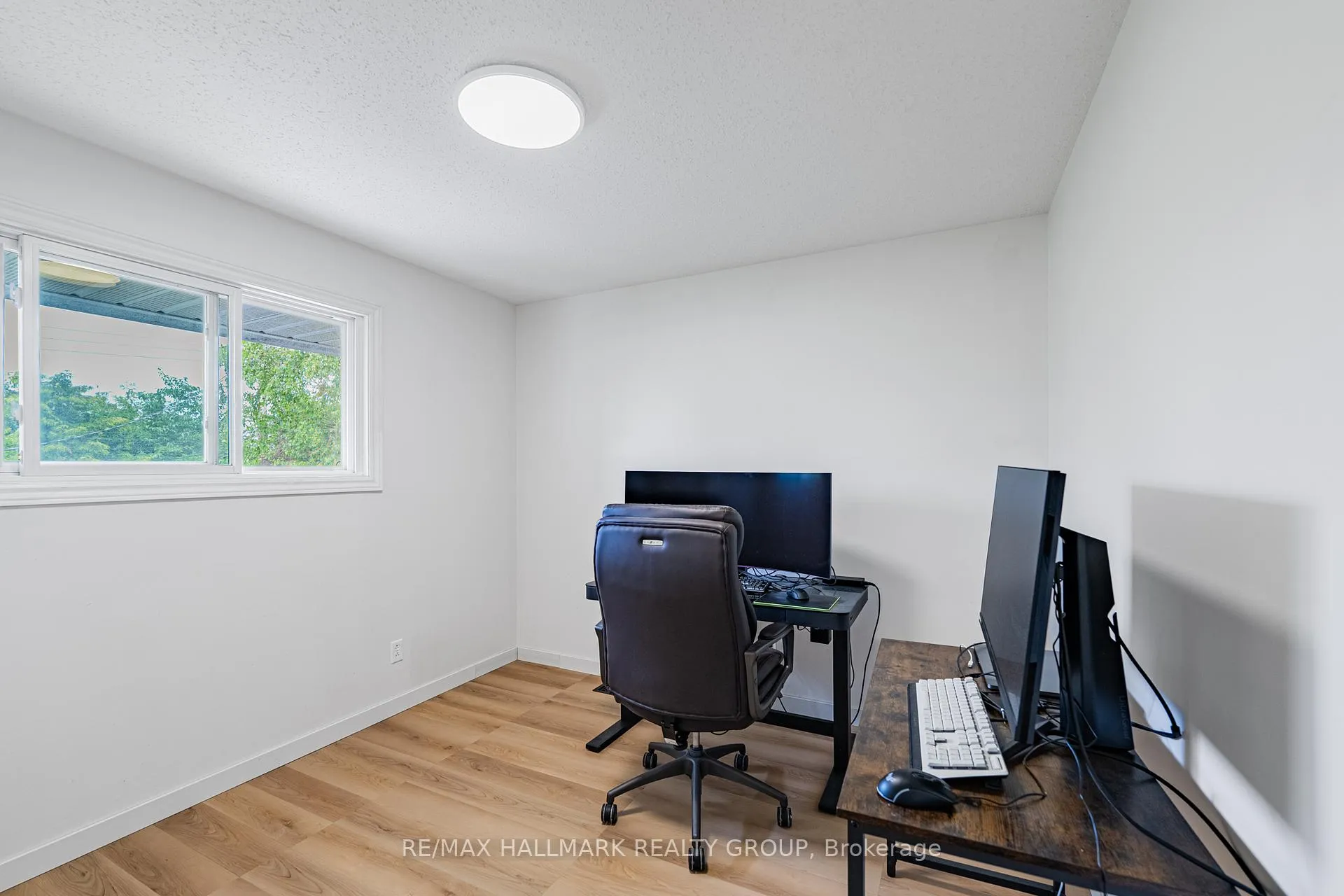 Photo 13 of 3319 Kodiak Street, Ottawa, South Keys — HOMEH