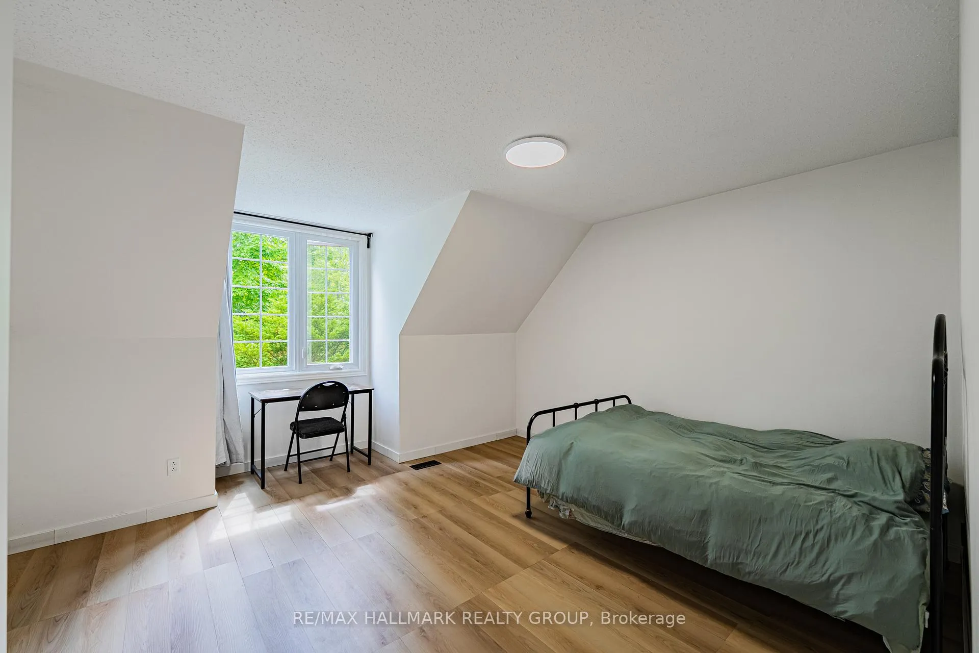 Photo 15 of 3319 Kodiak Street, Ottawa, South Keys — HOMEH