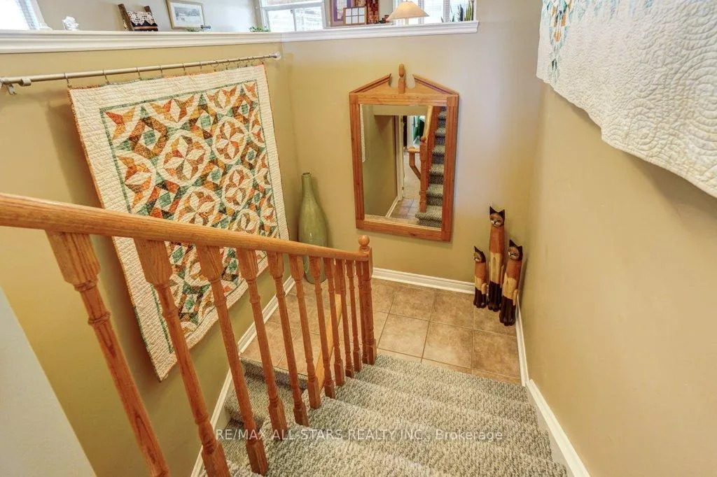 Photo 28 of 32 Oakside Drive, Uxbridge — HOMEH