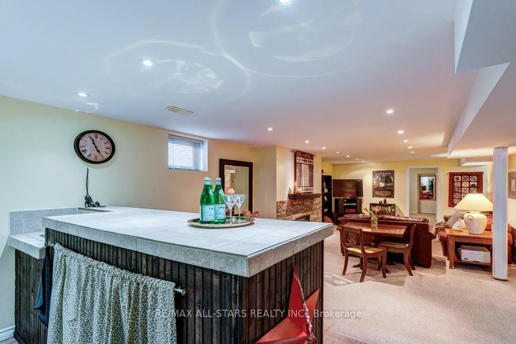 Photo 32 of 32 Oakside Drive, Uxbridge — HOMEH