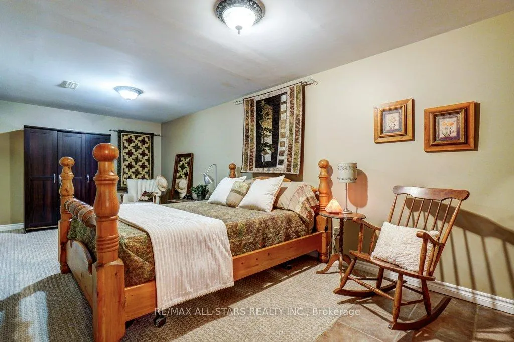 Photo 41 of 32 Oakside Drive, Uxbridge — HOMEH