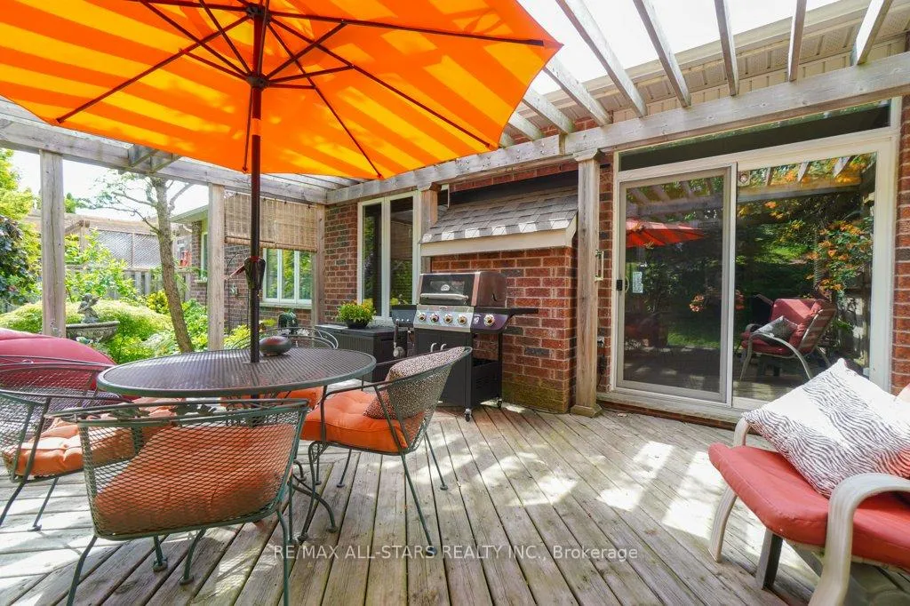 Photo 46 of 32 Oakside Drive, Uxbridge — HOMEH