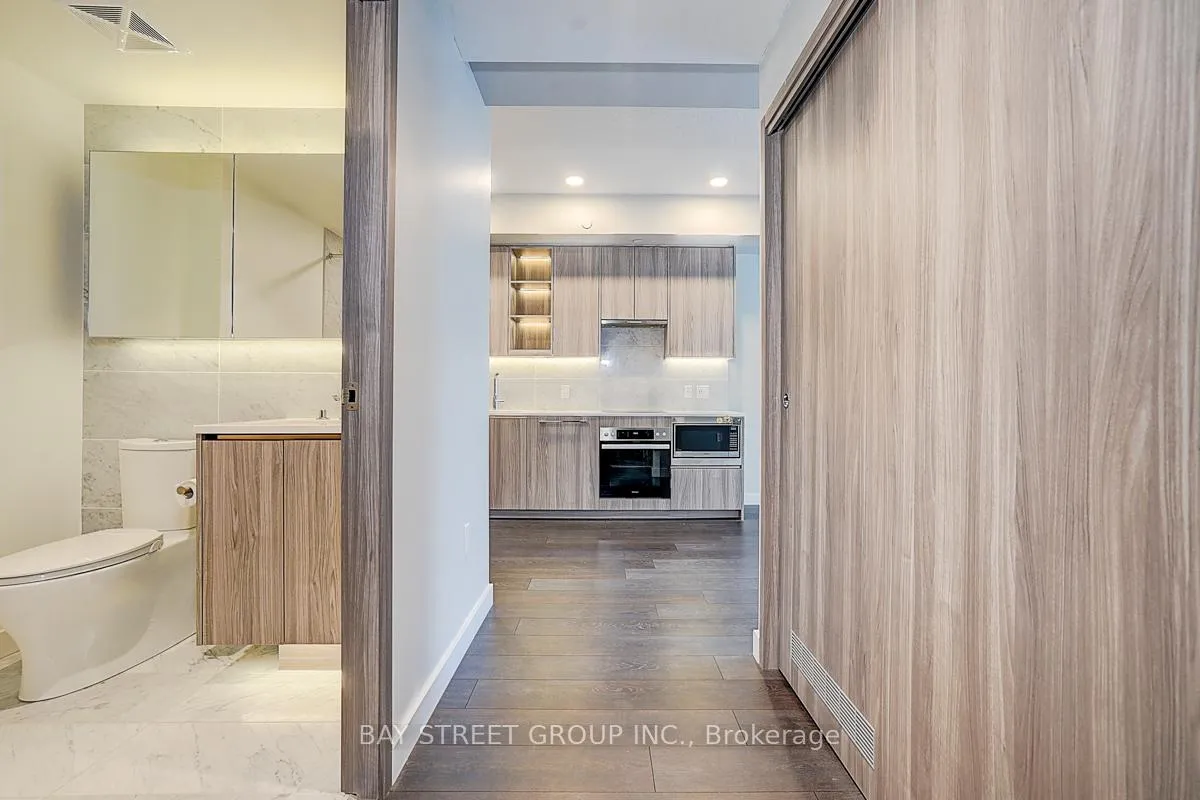 Photo 5 of Unit 2512, 95 Mcmahon Drive, North York, Bayview Village — HOMEH