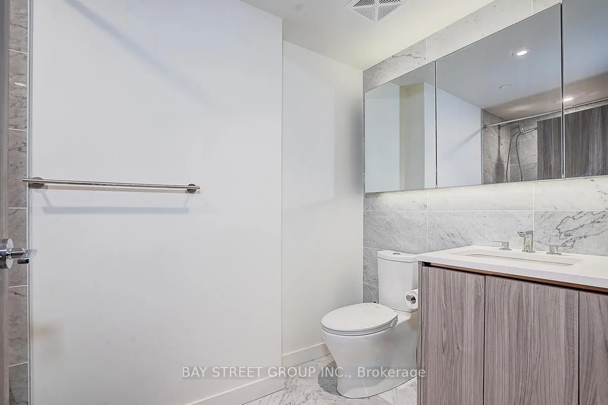 Photo 7 of Unit 2512, 95 Mcmahon Drive, North York, Bayview Village — HOMEH