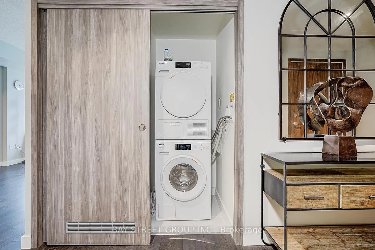 Photo 19 of Unit 2512, 95 Mcmahon Drive, North York, Bayview Village — HOMEH
