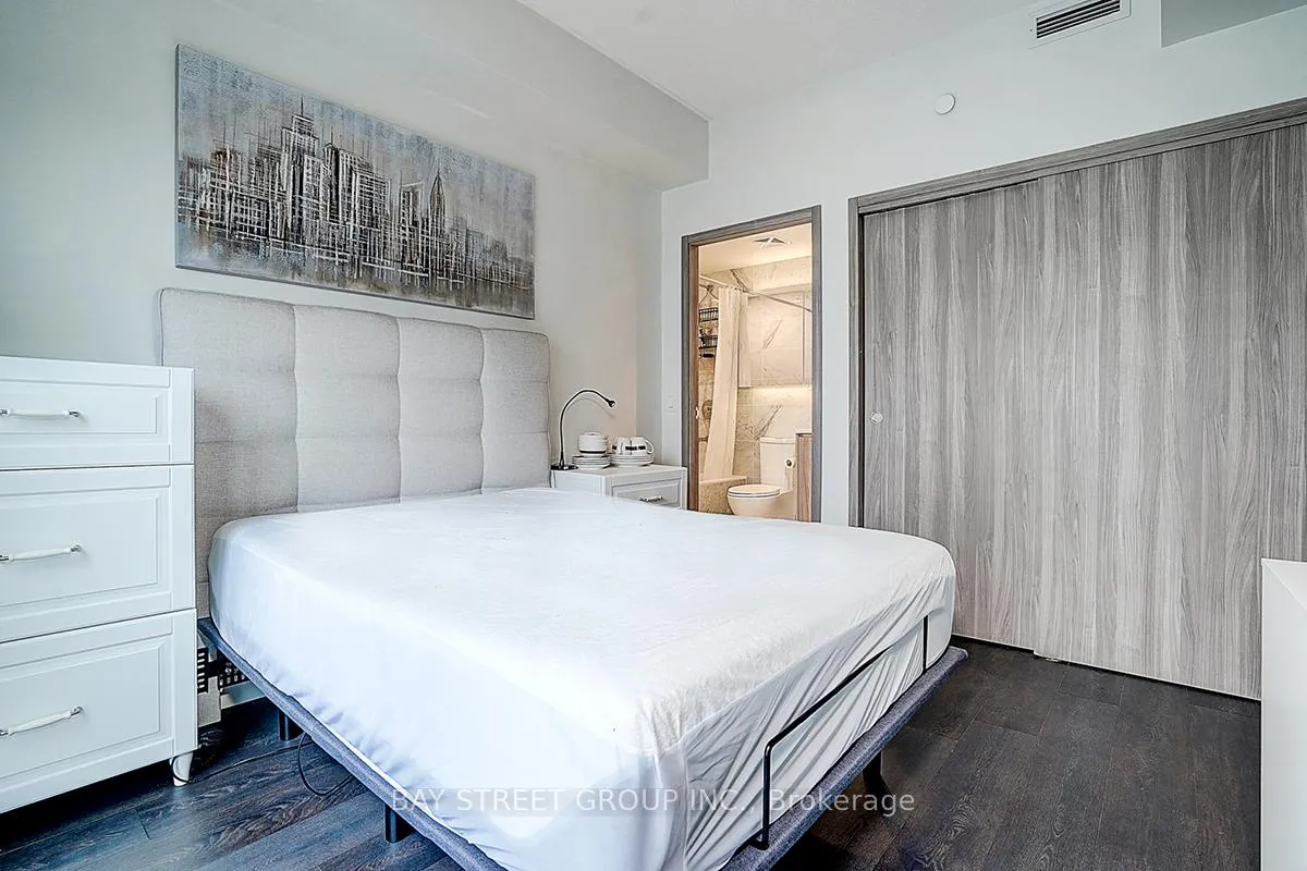Photo 31 of Unit 2512, 95 Mcmahon Drive, North York, Bayview Village — HOMEH