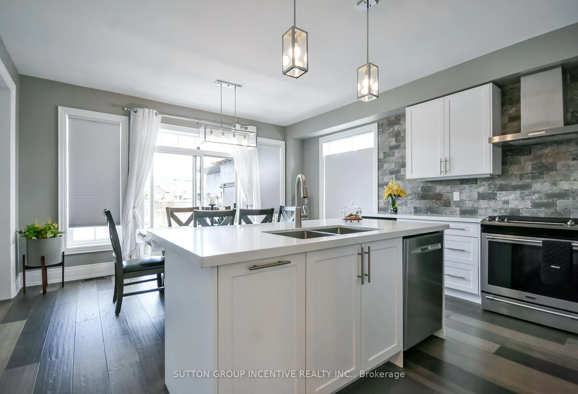 Photo 9 of 8 Oliver's Mill Road, Springwater, Centre Vespra — HOMEH