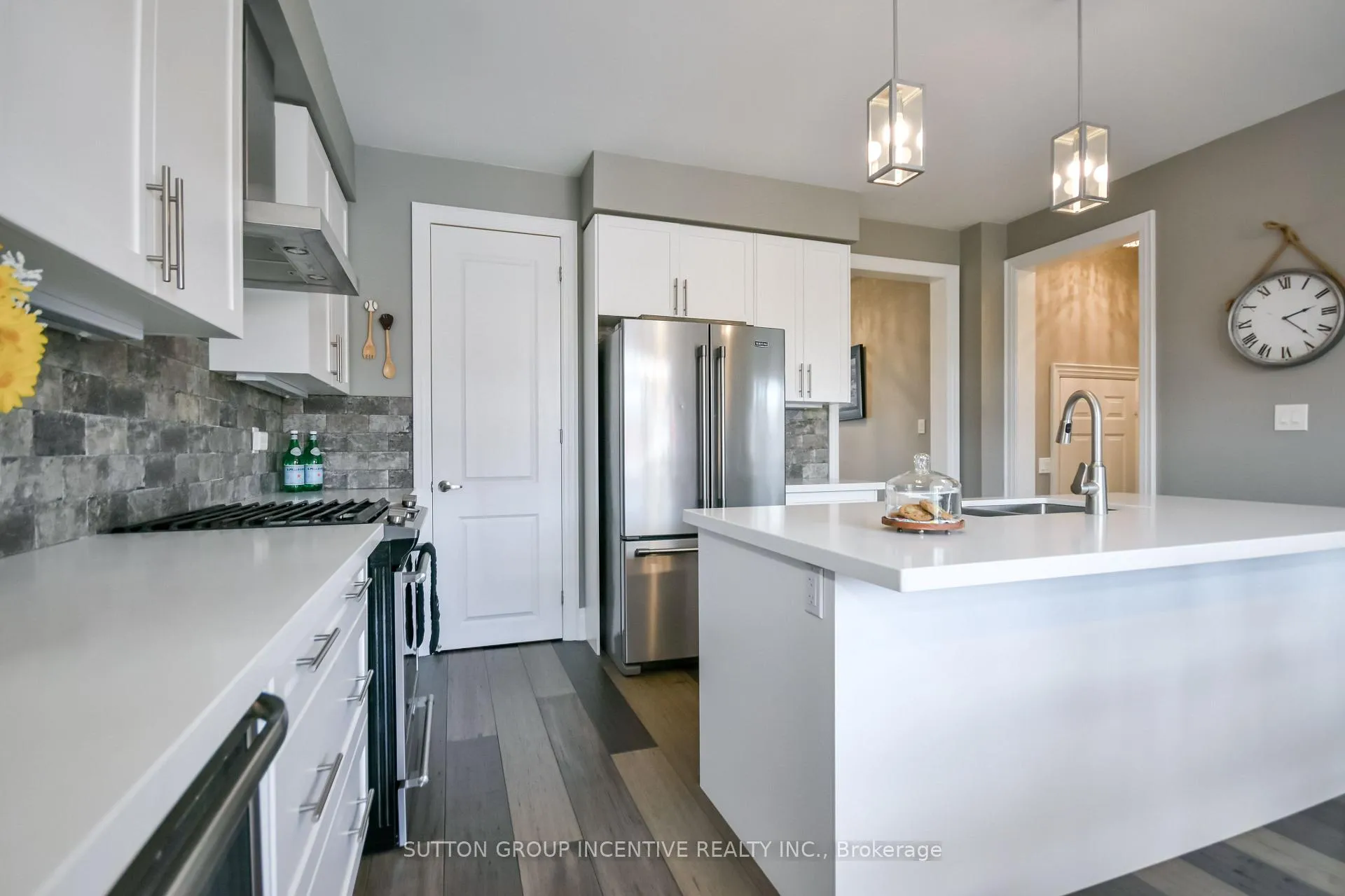 Photo 10 of 8 Oliver's Mill Road, Springwater, Centre Vespra — HOMEH