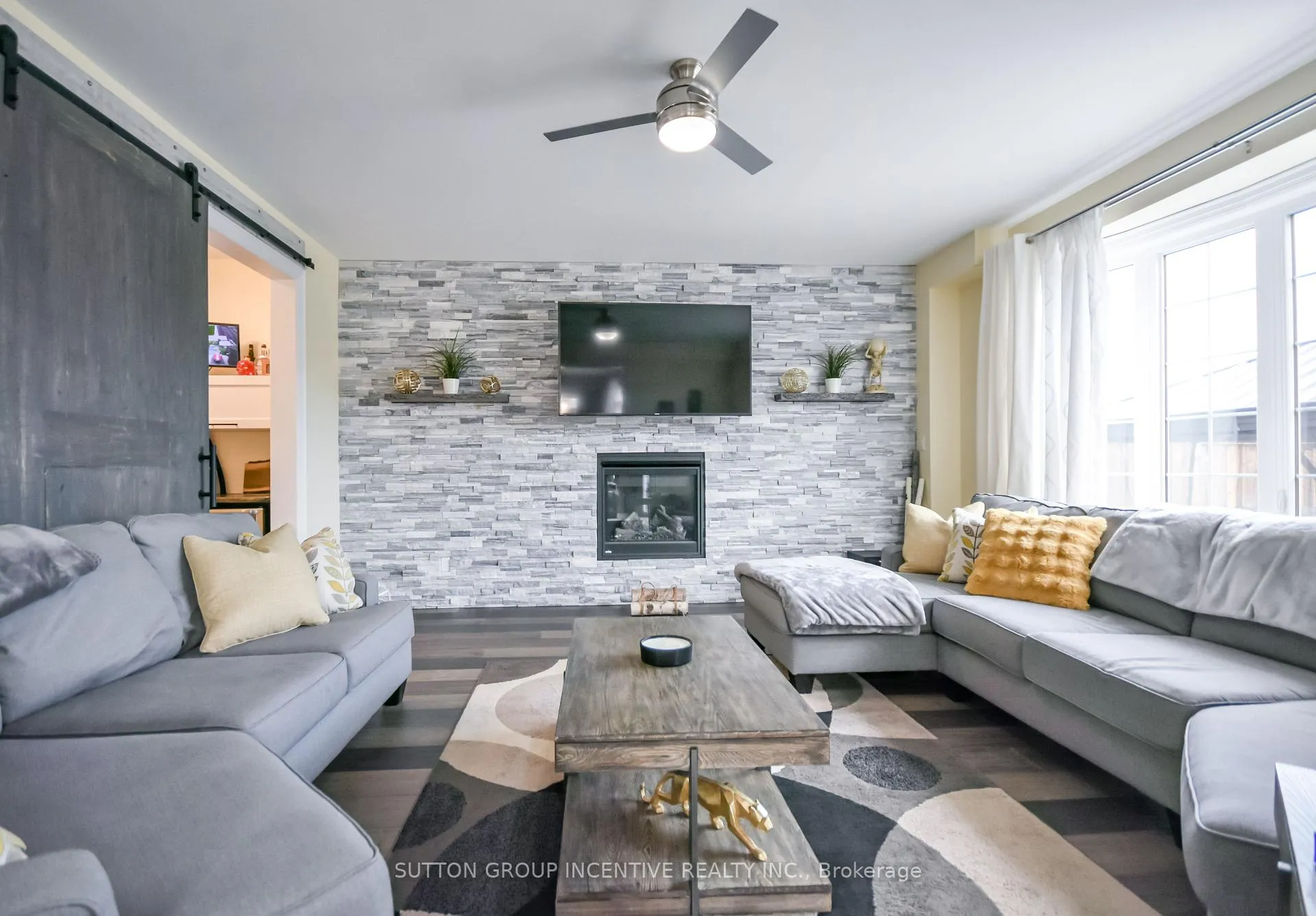 Photo 12 of 8 Oliver's Mill Road, Springwater, Centre Vespra — HOMEH