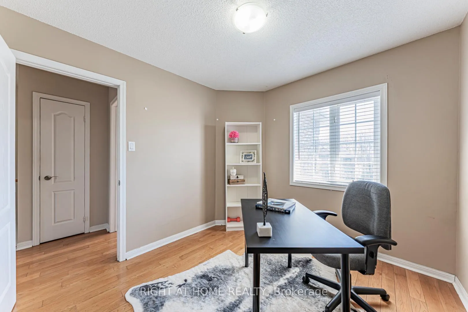 Photo 23 of 604 Summer Park Crescent, Mississauga, Fairview — HOMEH