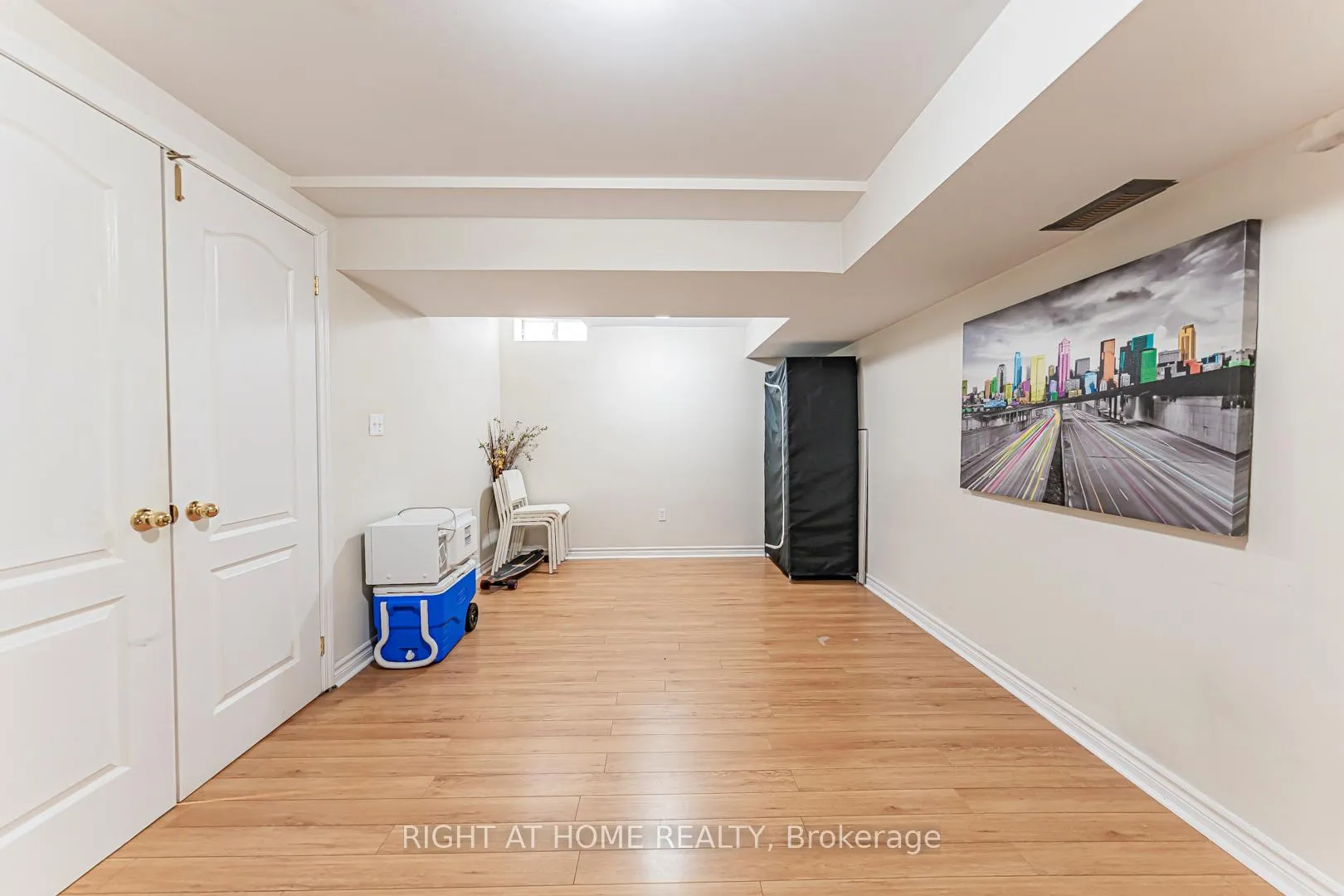 Photo 29 of 604 Summer Park Crescent, Mississauga, Fairview — HOMEH